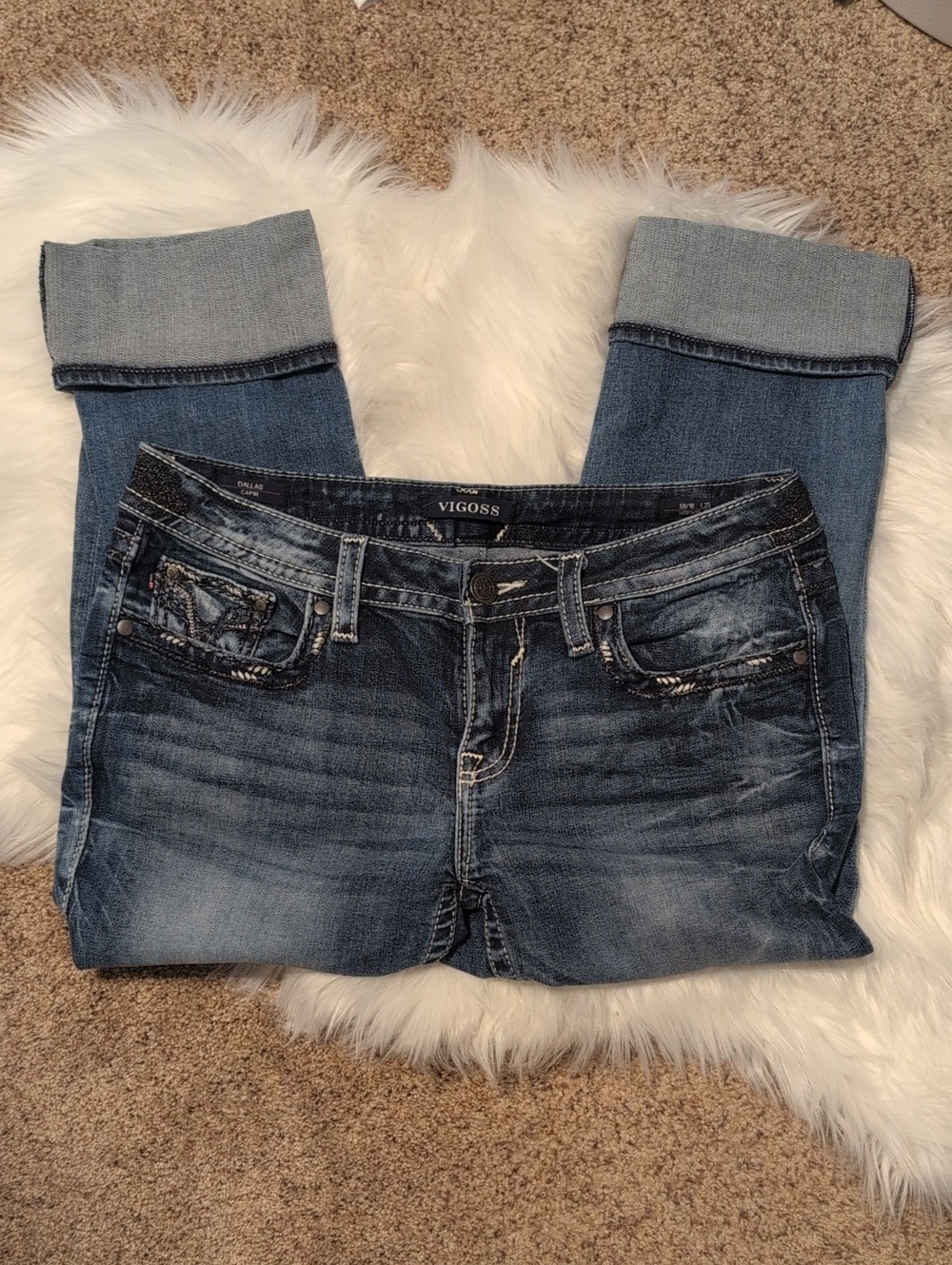 4/$20 Vigoss Women's Dark Wash Folded Cuff Capri Jeans